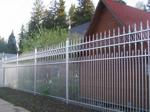 штакетник из промышленной арматуры